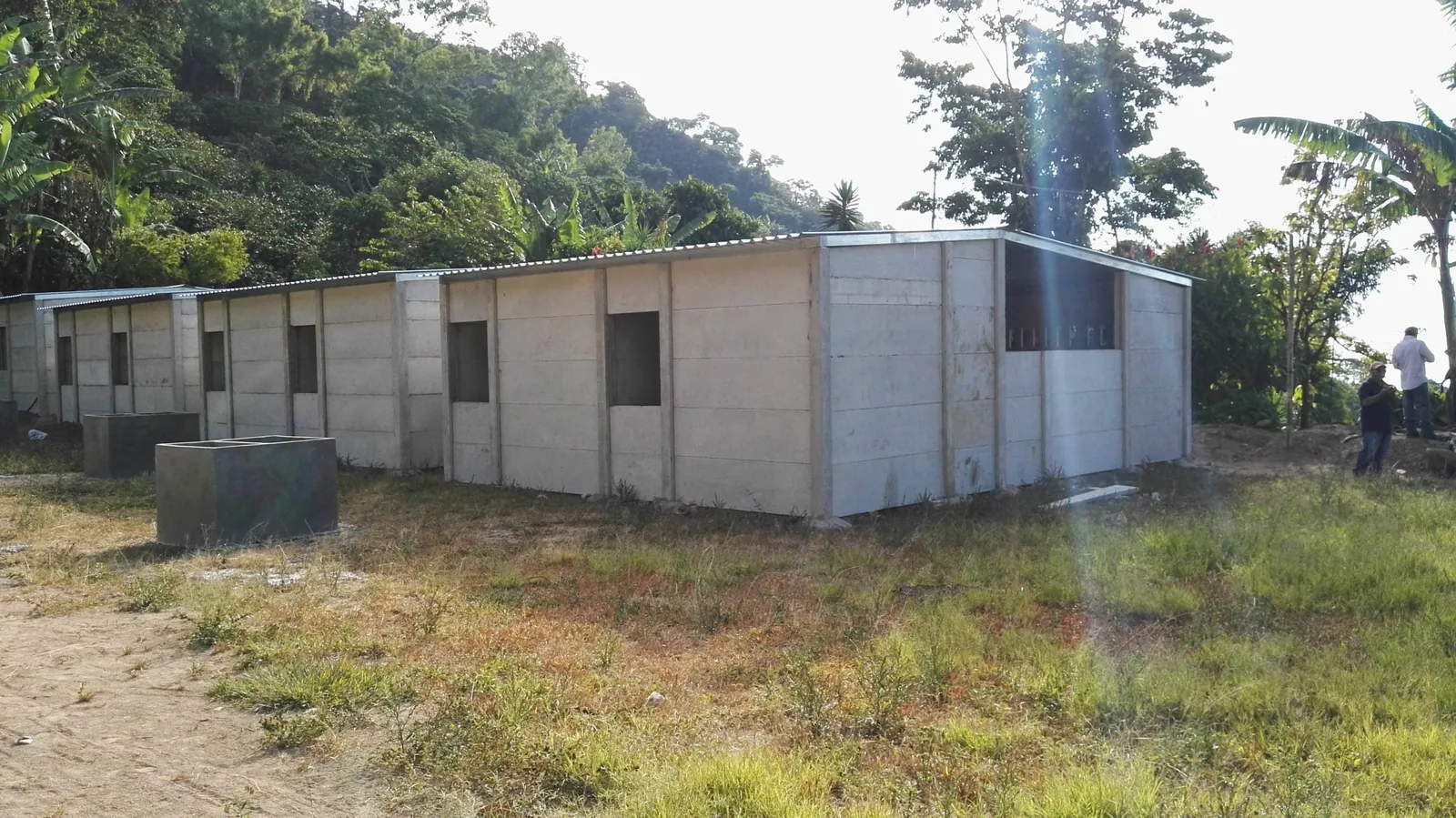Casa prefabricada de un nivel con acabados en concreto